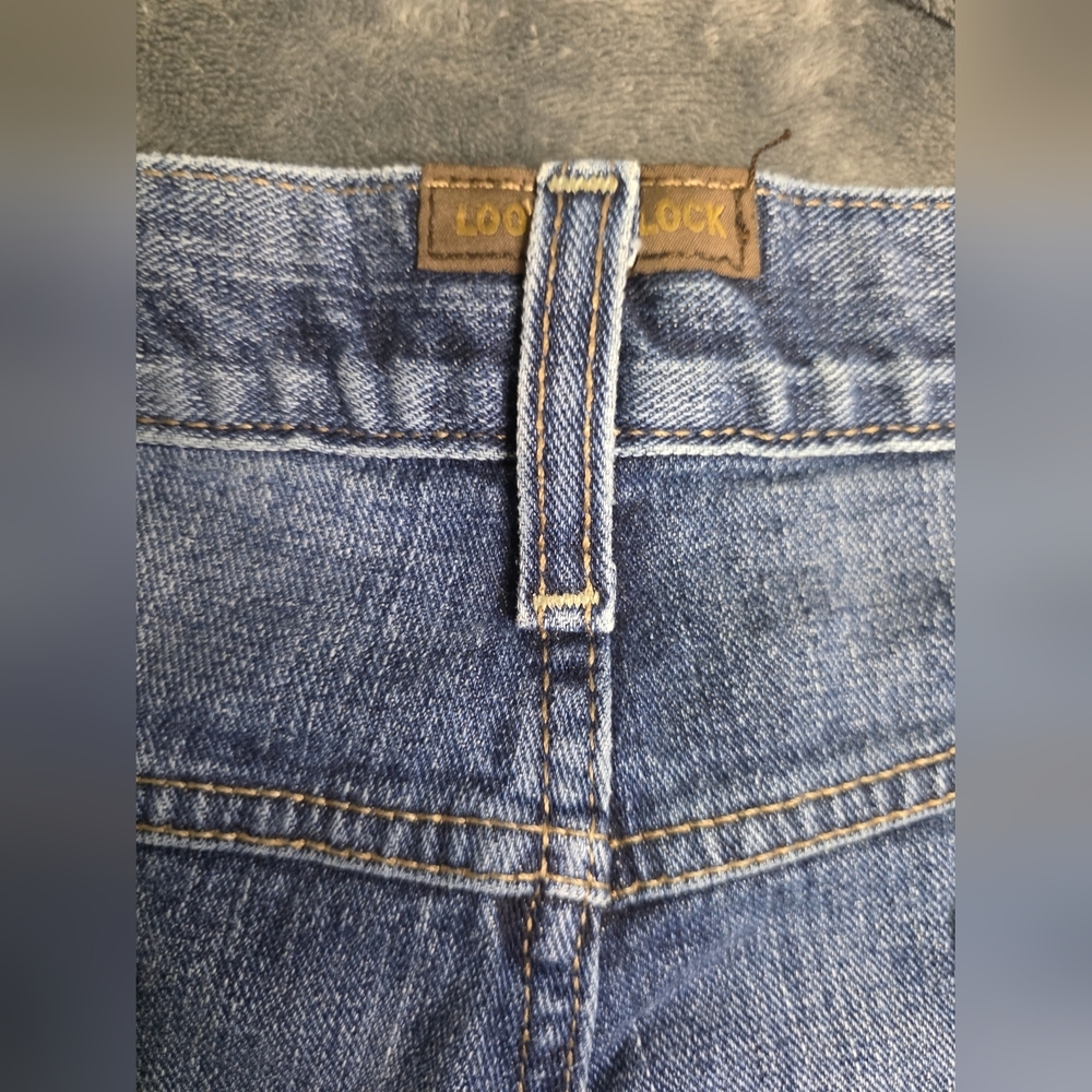 M4 Legacy Stretch JeanStyle No. 10022674Mid riseClassic 19" boot cut leg opening - Picture 9 of 14